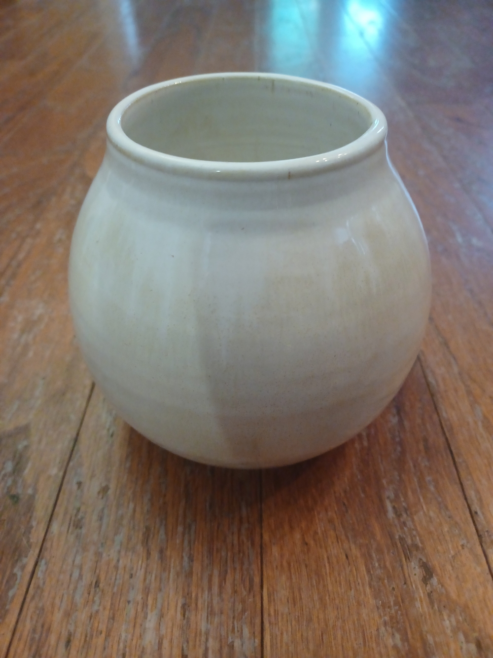 Vintage Mid Century Studio Pottery Spherical Vase Cream Glaze Signed 5"